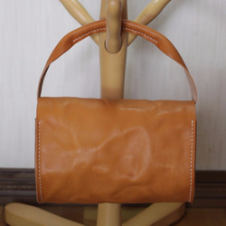 『5,000円値下げしました』  総手縫いヌメ革筒形バッグS(170091) 3枚目の画像