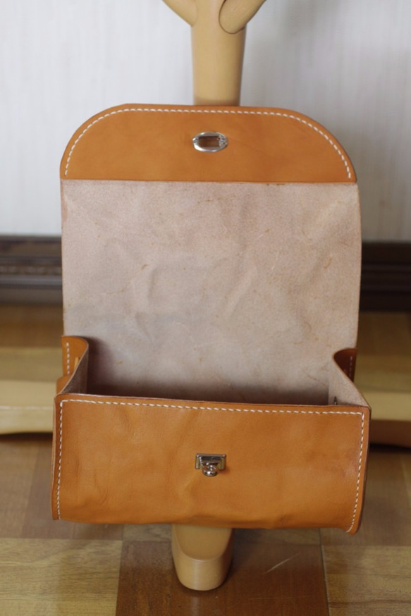 『5,000円値下げしました』  総手縫いヌメ革筒形バッグS(170091) 4枚目の画像
