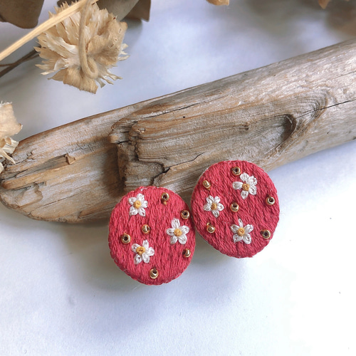 小花柄 ヴィンテージレトロな刺繍ピアス イヤリング イヤリング 