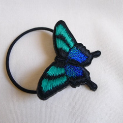 青緑のアゲハ蝶ヘアゴム 9枚目の画像