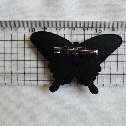青と藍色のアゲハ蝶刺繍ブローチ ブローチ まちゃぷ 通販