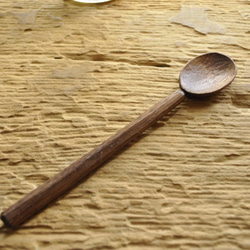 多角手雕雞蛋木匙 木湯匙/攪拌匙/胡桃木 第2張的照片