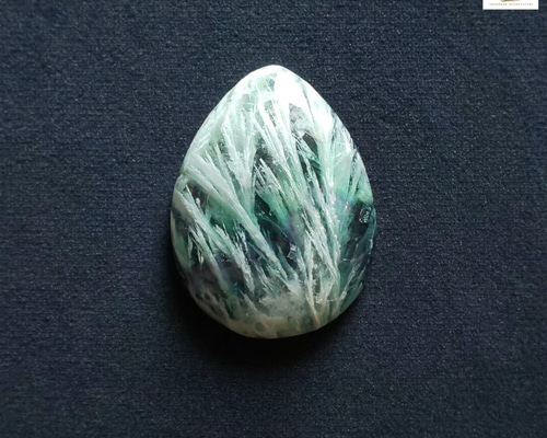 Sold】エンジェルフェザーフローライト しずく 天然石 ワルツ