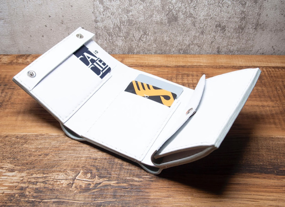 ※数量限定　[受注制作] 三つ折り財布 Type: walker - ホワイト 3枚目の画像