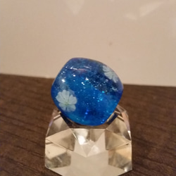 小さなガラスの桜玉、ブルー系2 4枚目の画像