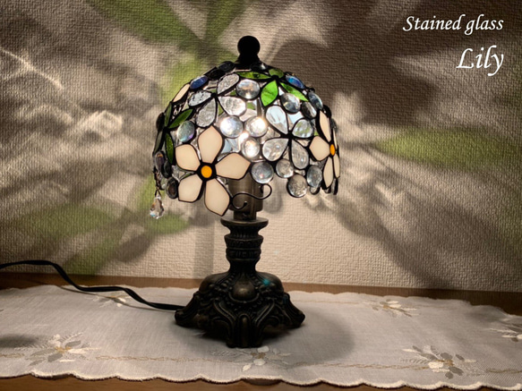 ステンドグラス ランプ 「ブーケのランプ」 2枚目の画像