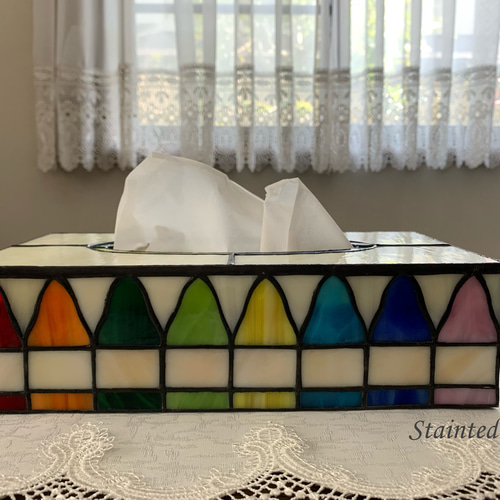 ステンドグラス 「8色きれいに並んだね」ティッシュケース 進学 進級