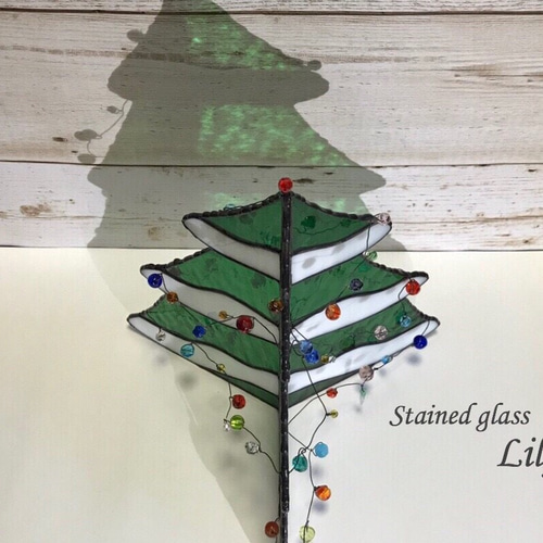 専用 アンティーク ガラスビーズのクリスマスツリー ステンドグラス 「ビーズを纏ったツリー」 クリスマスツリー