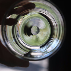 透明な２５０ｃｃたっぷり入る宙吹き硝子のグラス 3枚目の画像