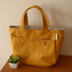 *ご予約受付中*【たっぷり収納*ころんと可愛い*デイリートート*S】*マスタード帆布* 1枚目の画像