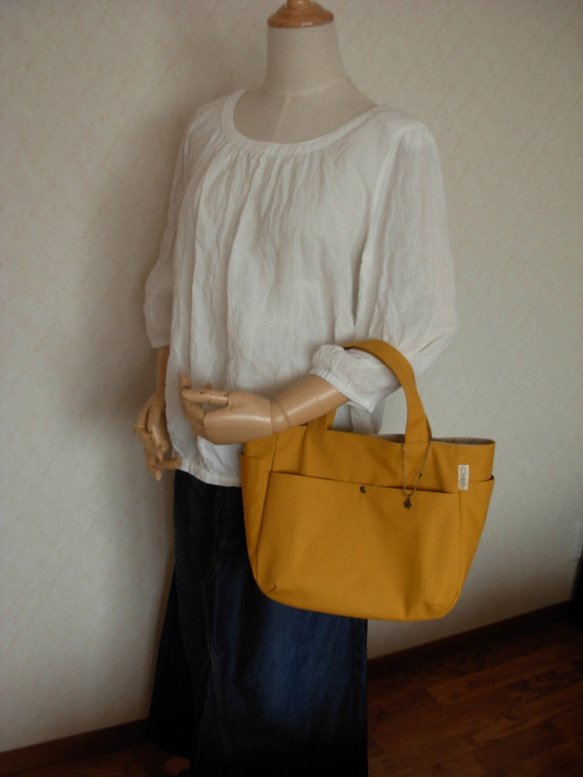 *ご予約受付中*【たっぷり収納*ころんと可愛い*デイリートート*S】*マスタード帆布* 2枚目の画像