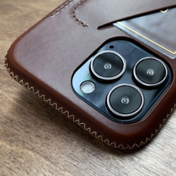 iPhone 13ProMax 極簡系列全包覆皮革保護套 - 碳黑 第3張的照片