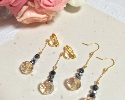 ガラスビーズのピアス/イヤリング ピアス（フック・チェーン