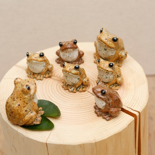 受注生産 【小】陶器のカエル その他置物 かわいい動物陶器 受注生産 【小】陶器のカエル その他置物 かわいい動物陶器