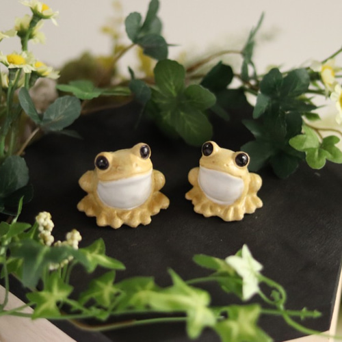 花カエル 粘土人形 作家作品 カエル 創作人形 （花カエル 粘土