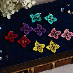 染めと刺繍のアクセサリーtint　 かすかに揺れる紫陽花のピアス/イヤリング　 芍薬/ピオニーピンク 4枚目の画像