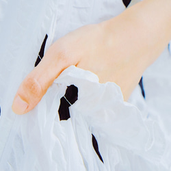 ハローフィービーライトホワイトブラックドットフリップポケットドレス 7枚目の画像