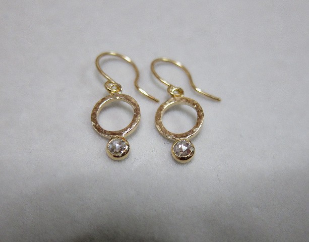 小さなフープダイヤモンド K18YGピアス