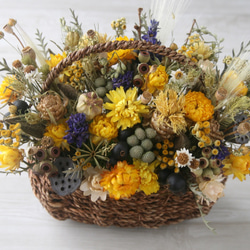 Natural yellow dryflower basket 3枚目の画像