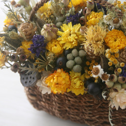 Natural yellow dryflower basket 7枚目の画像