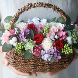 [誕生日プレゼント・結婚祝い・ご両親贈呈品] Flower basket Red rose 1枚目の画像