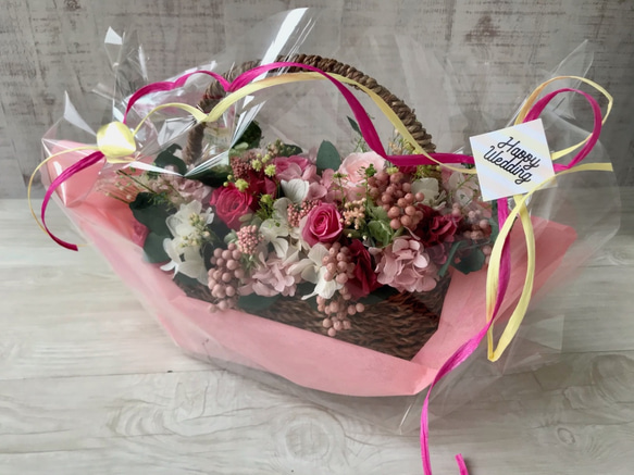 [誕生日プレゼント・結婚祝い・ご両親贈呈品] Flower basket Red rose 5枚目の画像