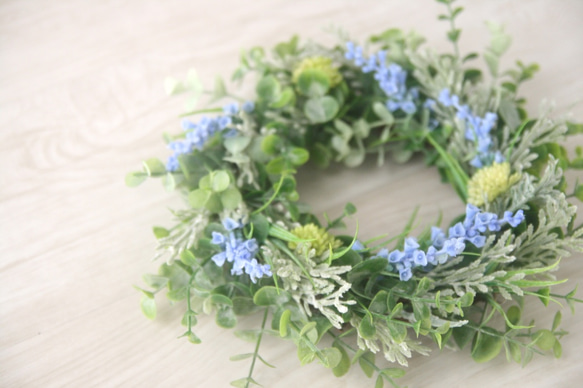 ユーカリのリース  Light blue　 Artificial flower 3枚目の画像