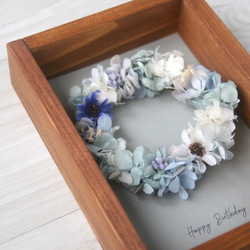 [誕生日プレゼント・結婚祝い・開店祝い]  壁掛けフレーム wreath -right blue- 2枚目の画像