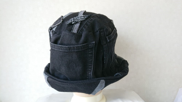 魅せる帽子☆デニム大好き♪ジーンズのリメイククロッシュ～ブラック 4枚目の画像