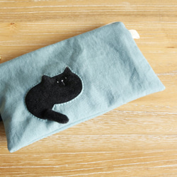 穿過袋子的定制貓咪扁平小袋（胖乎乎的黑貓藍色面具盒） 第8張的照片