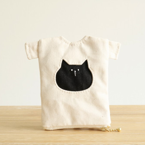 受注制作 猫のTシャツ型ポケットティッシュケース付ポーチ(10cm