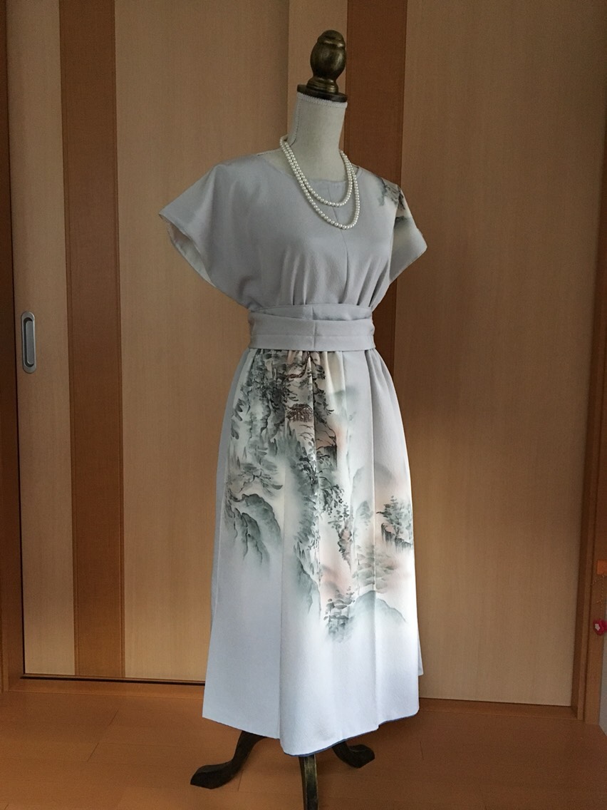 正絹】着物リメイク☆ツーピースのドレス☆スカート&ブラウス  