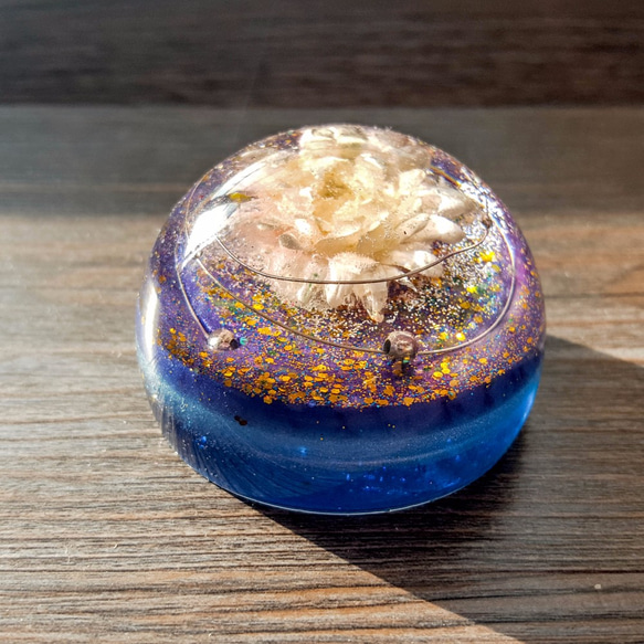 不滅の花の水晶玉の装飾品 - デイジー＃2インテリア|クリスタルボール