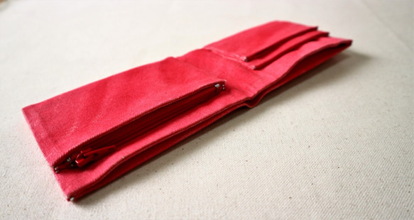 畢業手工客製化禮物預售中 小紅橫式手染短夾 (可免費電燒英文字喔) 第5張的照片