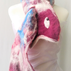 MUM-felt-默默羊毛氈手創圍巾-雙面魚設計款/童趣暖暖羊毛氈圍巾 第4張的照片