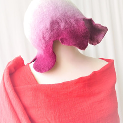 MUM-felt-默默羊毛氈手創-紫色系蘭花漸層典雅風格羊毛氈帽（歐風/個性化/不規則獨家設計款） 第6張的照片
