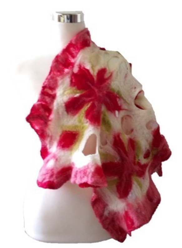 羊毛氈鏤空時尚設計手作披肩-花與葉的對話 第7張的照片
