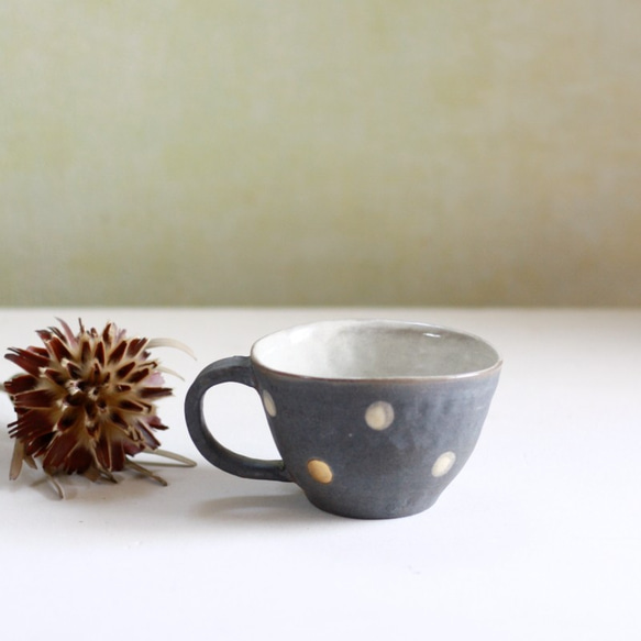金彩コーヒーカップ小「水玉」 2枚目の画像