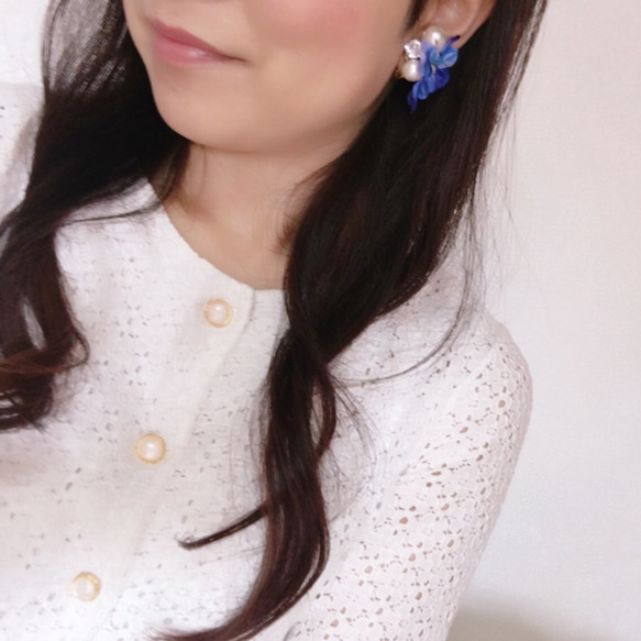 棉珍珠和繡球花的珠寶耳環粉紅色 第4張的照片