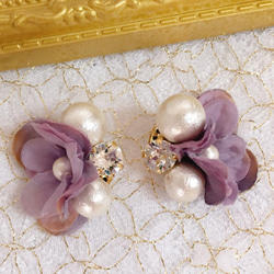 繡球花和棉珍珠Bijou耳環紫色 第1張的照片