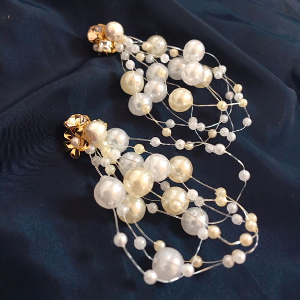 復古花朵和Bijou的珍珠淋浴耳環 第3張的照片