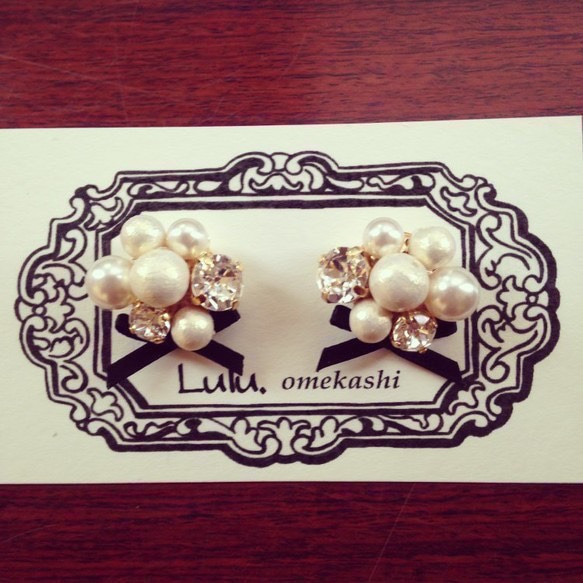 露露。Omekashi珍珠和絲帶打扮Bijou耳環 第1張的照片