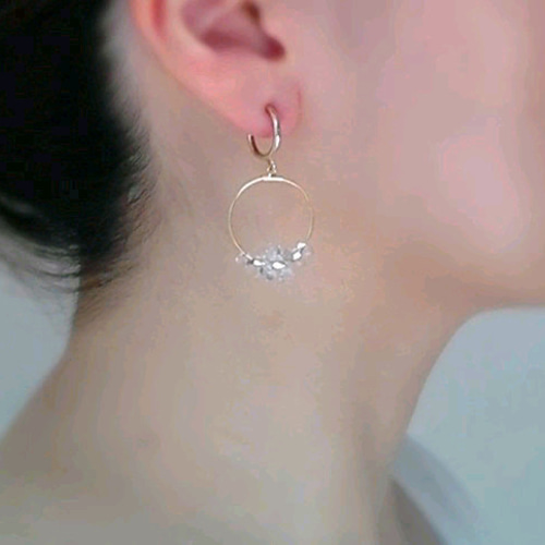 片方のみ】しずくを集めたイヤリング イヤリング・ノンホールピアス