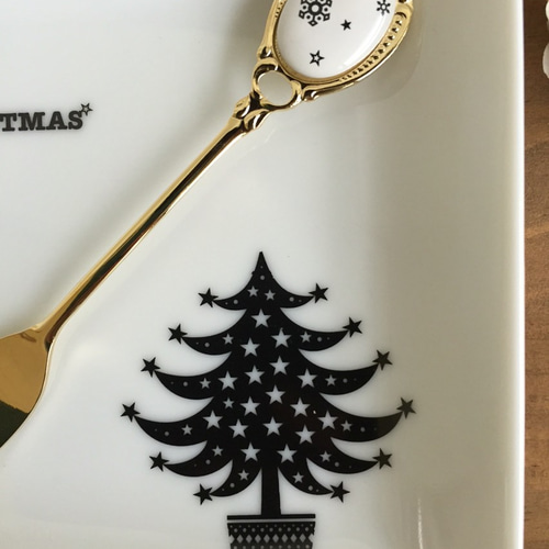 【あられ】クリスマスプレート・ボウル 12枚セット あられ】クリスマスプレート・ボウル 12枚セット クリスマスプレート