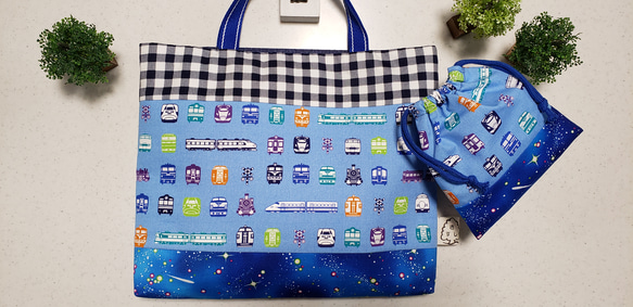 ☆入園入学グッズ☆ 電車柄・水色のレッスンバッグ＆コップ袋セット 7枚目の画像
