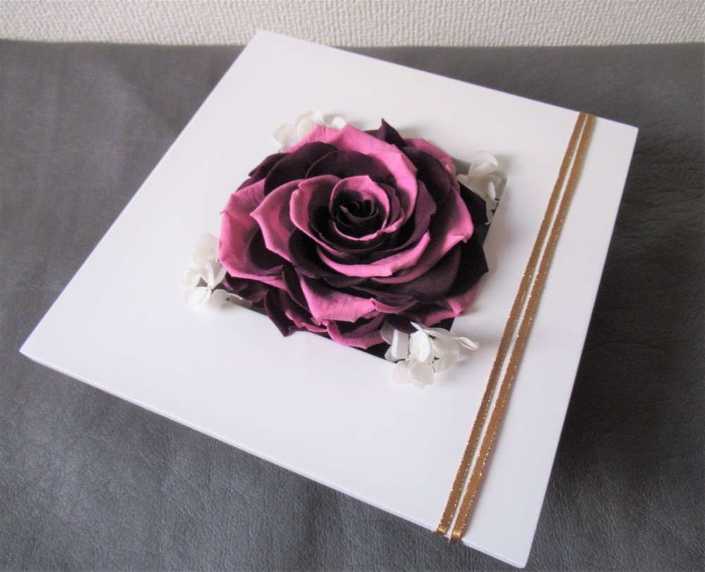 【壁掛け・置き型 ２wayタイプ】バラ　メリア　モーブピンク・紫プリザーブドフラワー