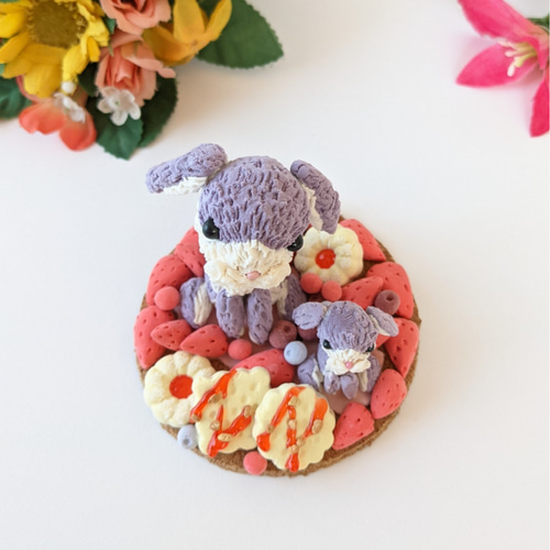 スイーツデコ　うさぎさん親子ストロベリームース　置物 スイーツデコ うさぎさん親子ストロベリームース 置物