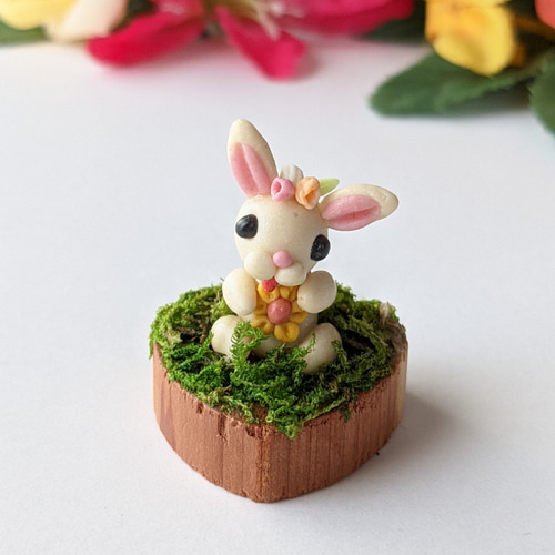 樹脂粘土うさぎ置物 お花 うさぎ人形 その他置物 greeten（グリーテン