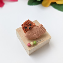樹脂粘土犬　ミニチュア和菓子 たい焼き  ポメラニアン置物 犬置物 3枚目の画像