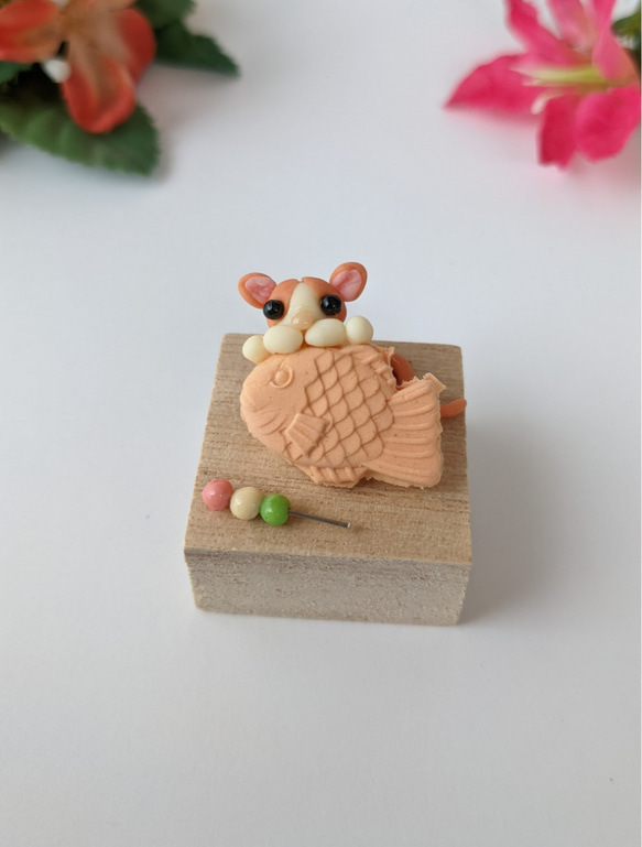 樹脂粘土　猫ミニチュア雑貨 フェイク和菓子 たい焼き ねこ人形 9 1枚目の画像